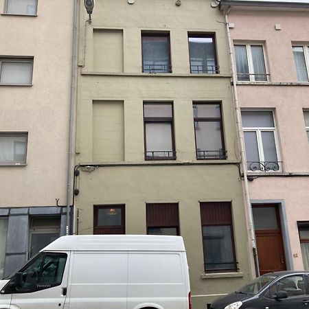 Appartamento Awesome Studio In Marolles Bruxelles Esterno foto