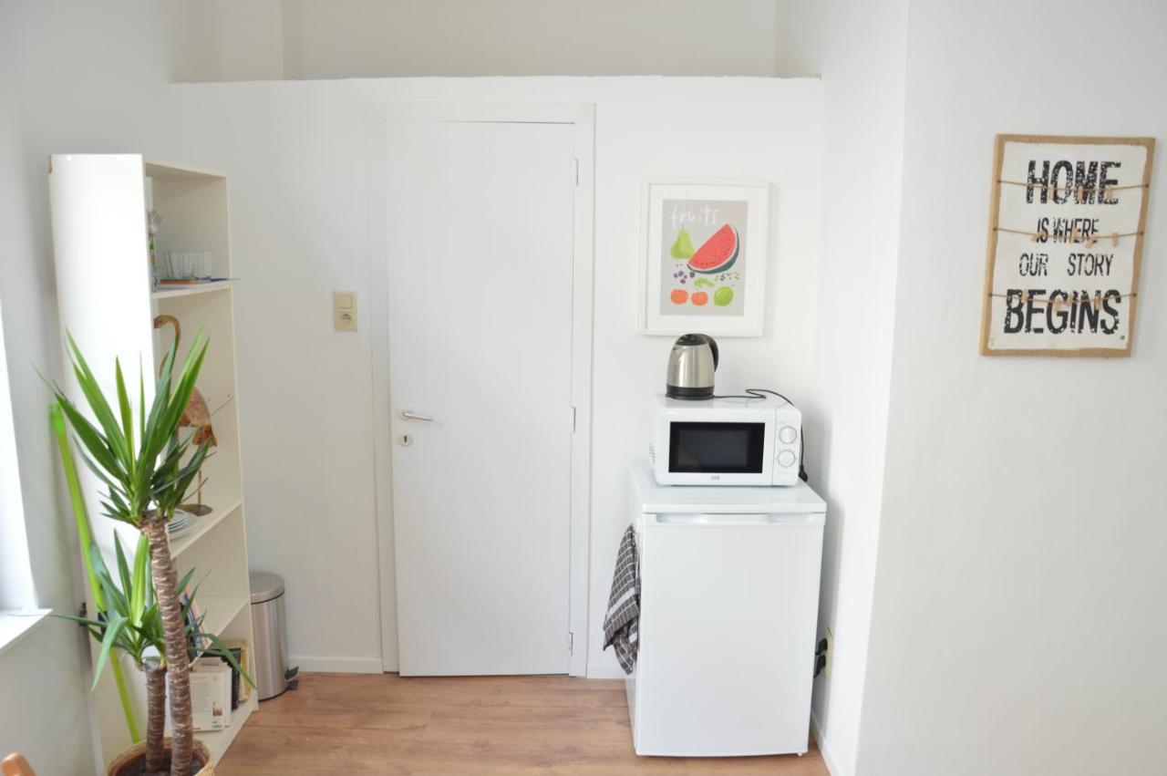 Appartamento Awesome Studio In Marolles Bruxelles Esterno foto