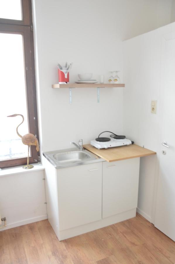 Appartamento Awesome Studio In Marolles Bruxelles Esterno foto